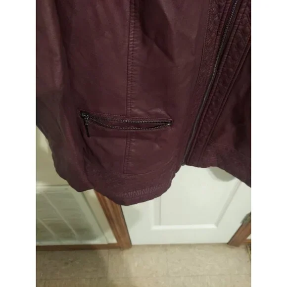 Christopher & Banks Women’s Faux‎ Leather Full Zip Jacket Size 3X Wine Burgundy - Picture 4 of 14